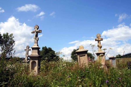 Сільсьскій цвинтар в Новиці